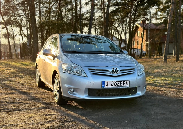 Toyota Auris cena 25800 przebieg: 160000, rok produkcji 2010 z Pakość małe 301